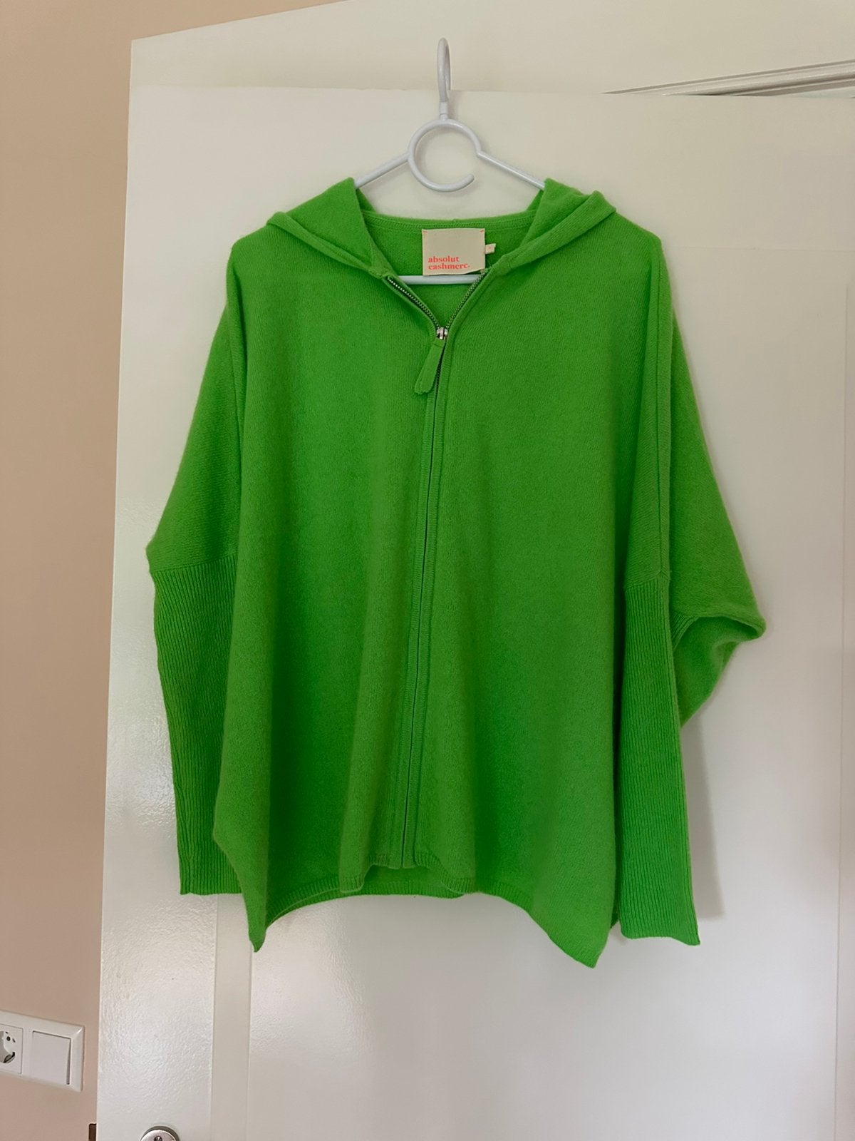 Groen,cashmere vest (oversized) Absolut Cashmere, maat small, Kleding | Dames, Truien en Vesten, Verzenden, Zo goed als nieuw