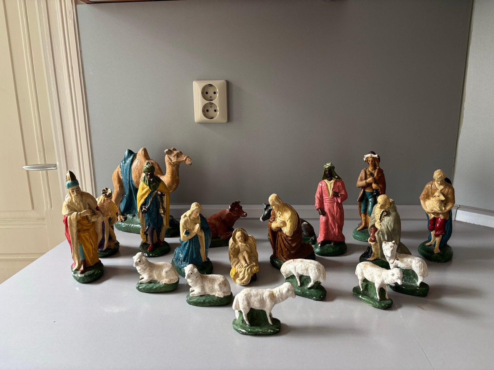 Originele kerstgroep/ kerst beelden, Ophalen