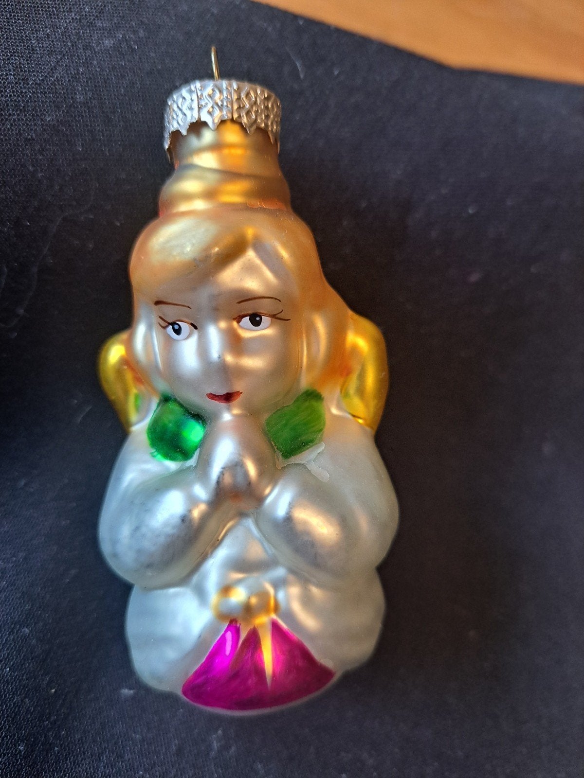 Engeltje kerstbal, Diversen, Ophalen