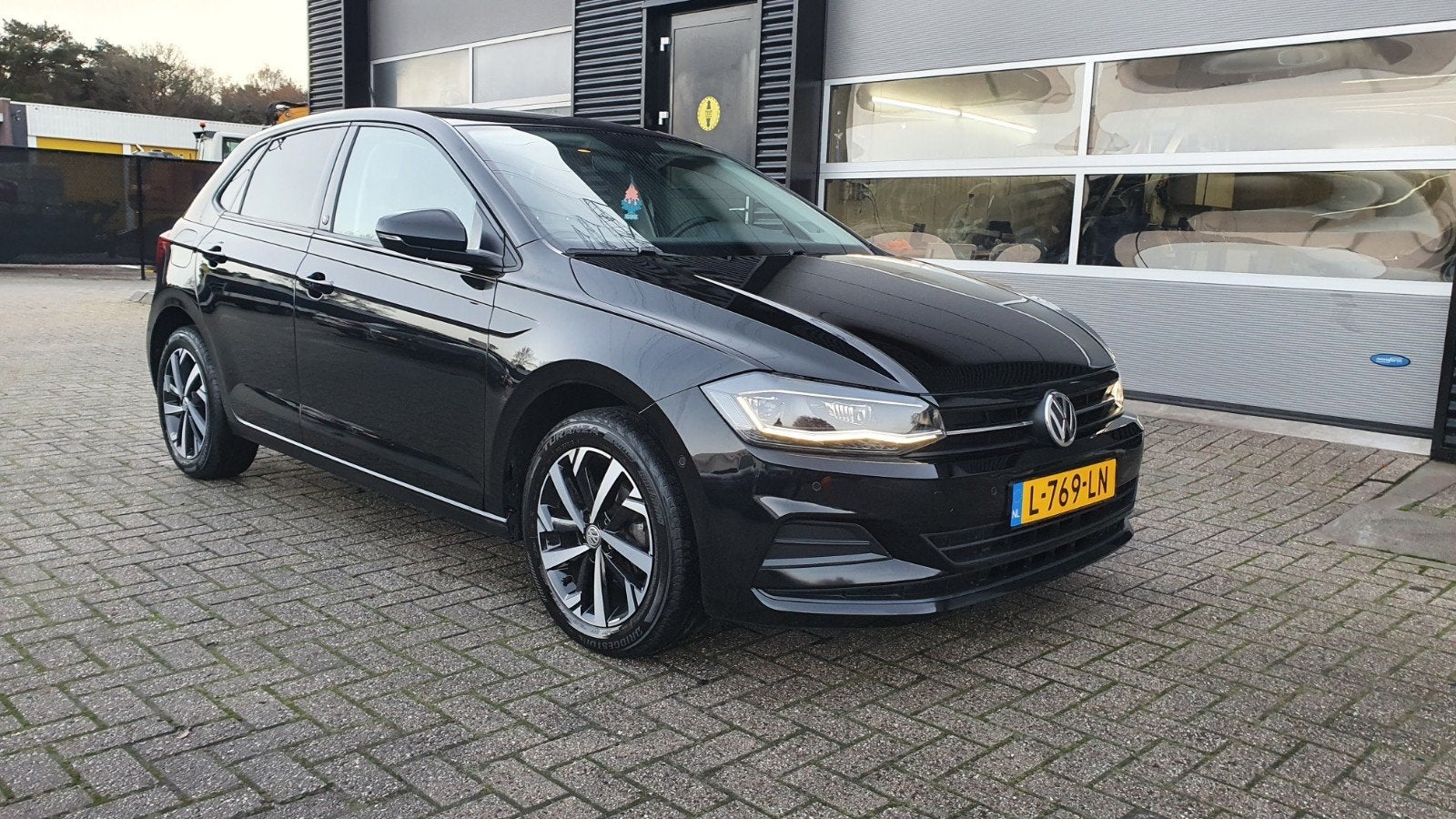 Volkswagen Polo 1.0 TSI  BEATS NAVI AIRCO PARK-ASSIST LED LM, Auto's, Particulier, Te koop