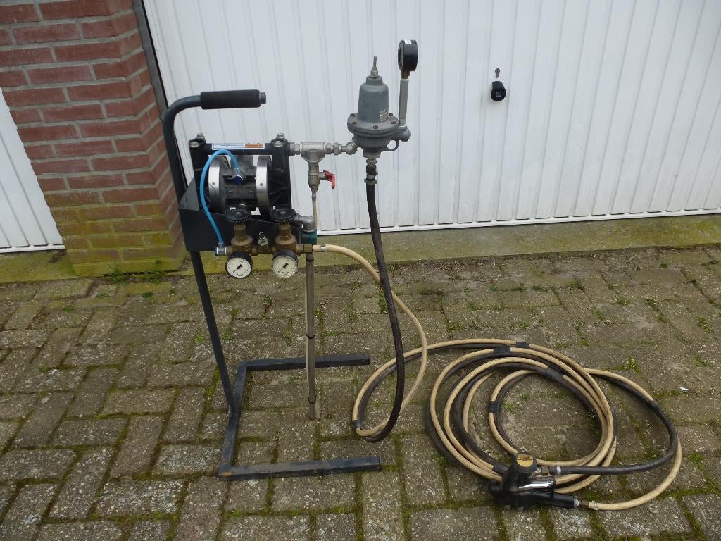 Lakspuitsysteem met Graco pomp, Ophalen, Gebruikt