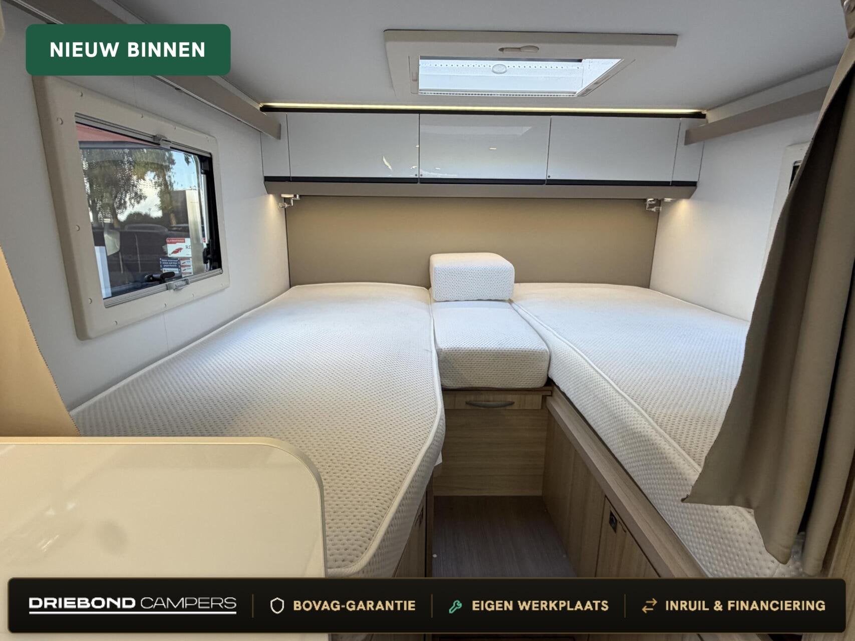Adria Compact SL Supreme 9T-Automaat 180PK Enkele Bedden Lee, Caravans en Kamperen, Automaat, 6 tot 7 meter, Bedrijf, Adria