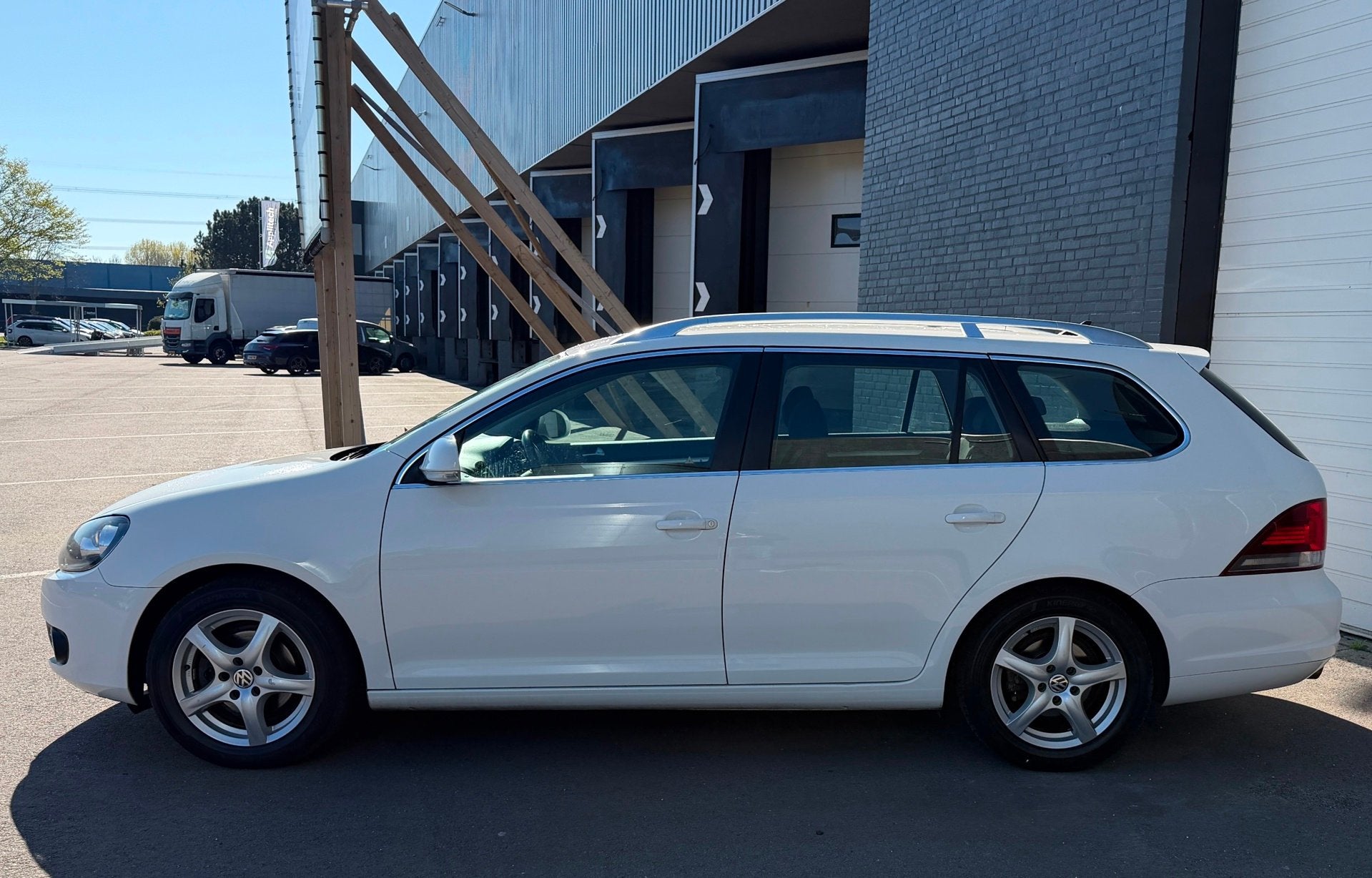 Volkswagen Golf Variant 1.6 TDI Highline BlueMotion NWEAPK/C, Voorwielaandrijving, Euro 5, Gebruikt, Zwart