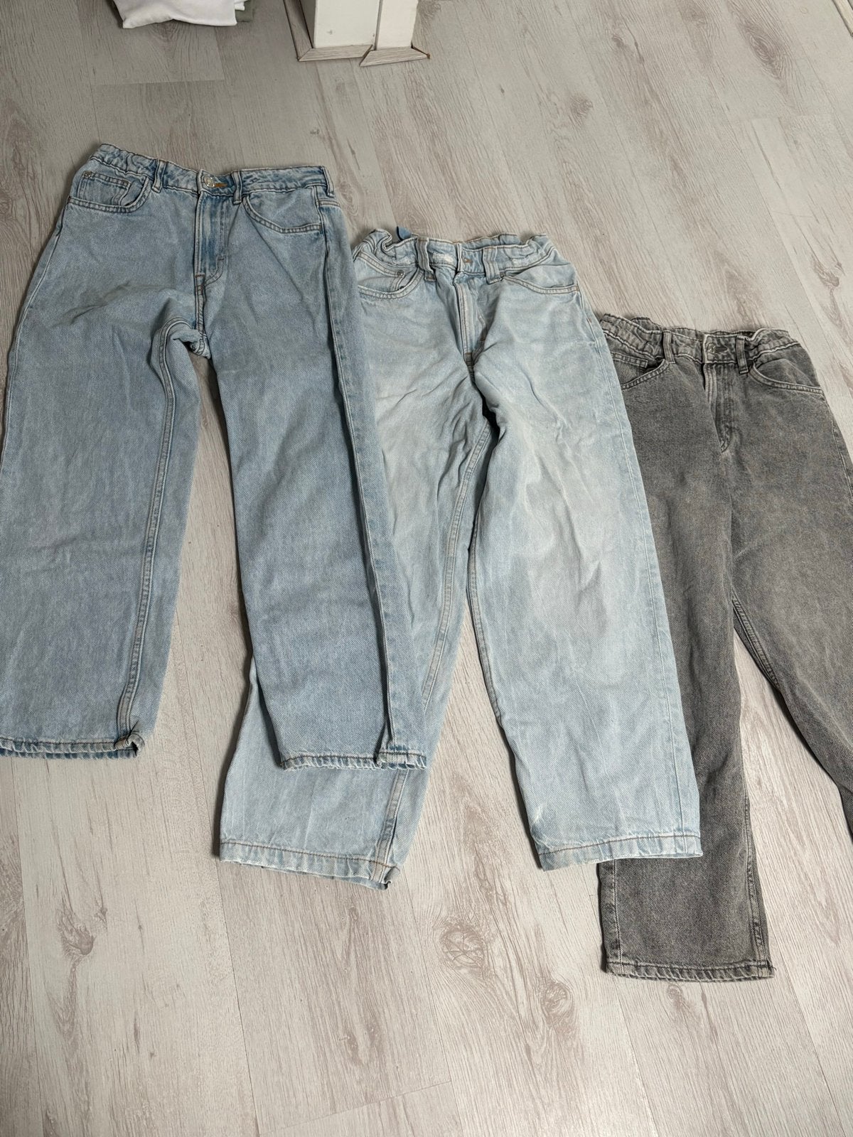 H&M Baggy Jeans + loose fit, Maat 146, Kinderen en Baby's, Ophalen, Zo goed als nieuw, Jongen of Meisje, Broek
