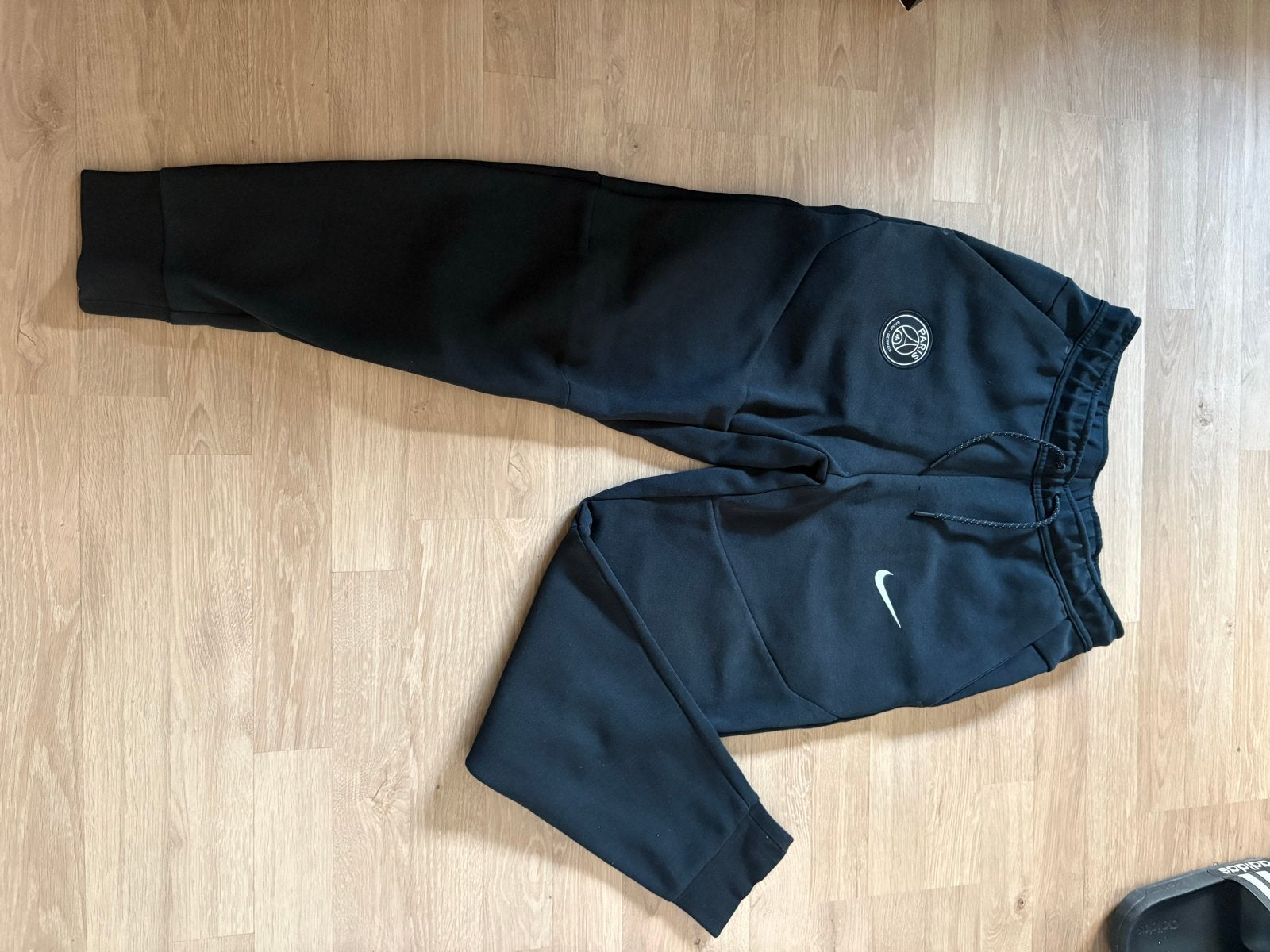 Nike PSG Tech Fleece Joggingbroek - Zwart, Ophalen of Verzenden, Zo goed als nieuw, Maat 46 (S) of kleiner, Zwart