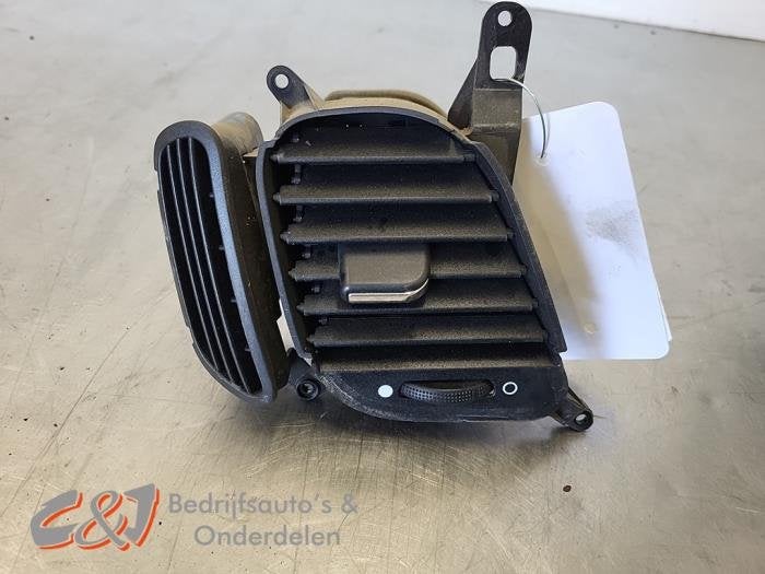Luchtrooster Dashboard van een Iveco New Daily, Auto-onderdelen, Dashboard en Schakelaars, Gebruikt, -, Overige automerken, -