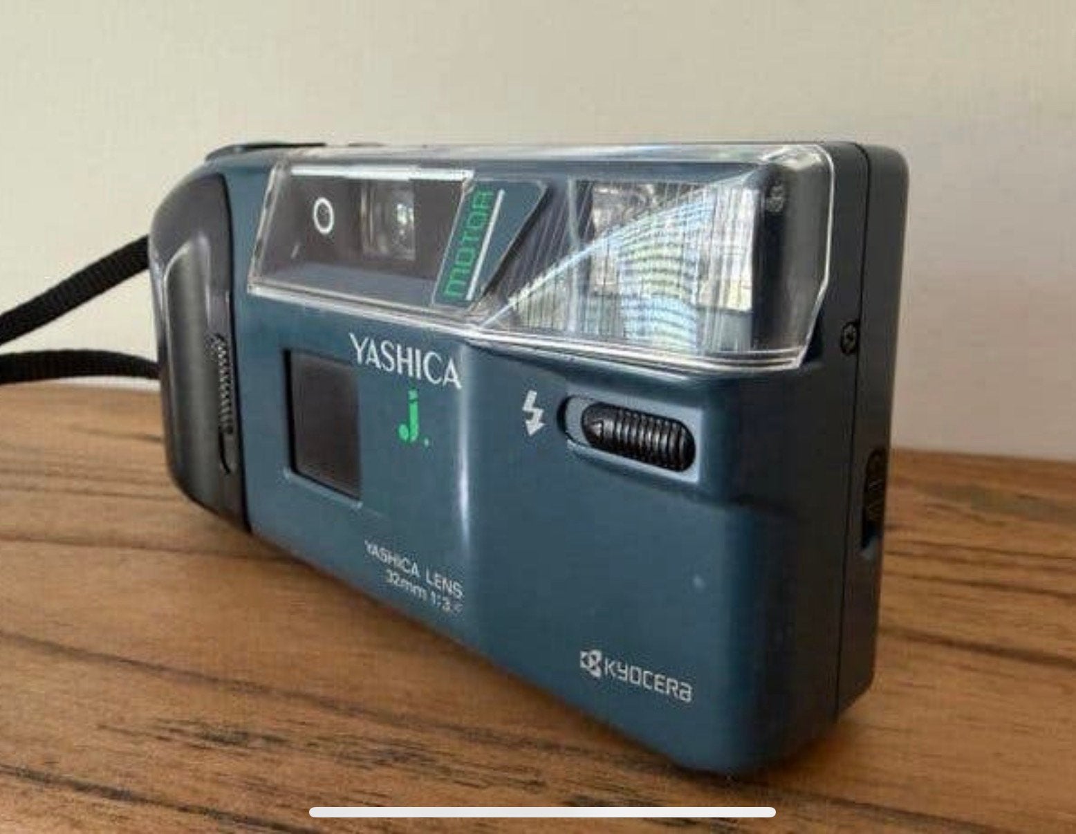 Yashica J. compact analoog camera, Ophalen of Verzenden, Zo goed als nieuw, Compact, Overige Merken