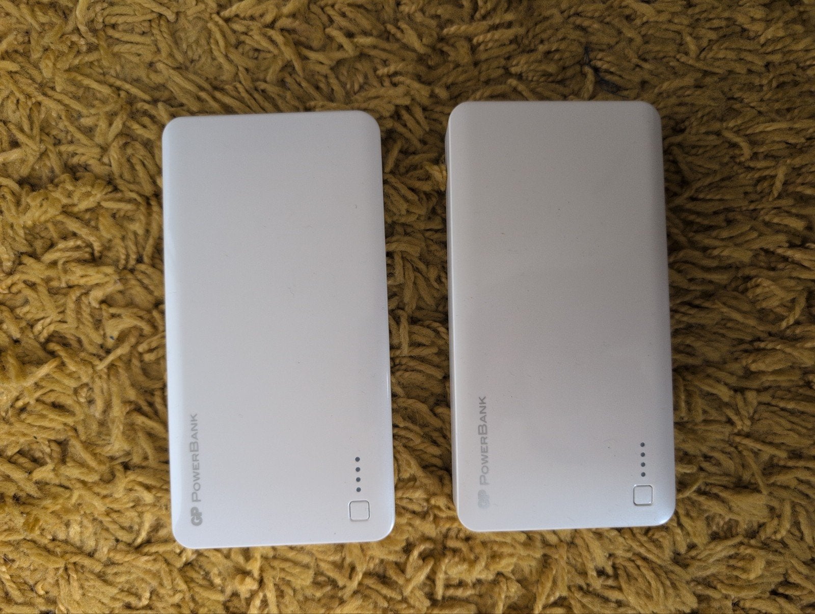 GP PowerBank 15600 mAh - Wit (2 stuks), Ophalen, Zo goed als nieuw, GP