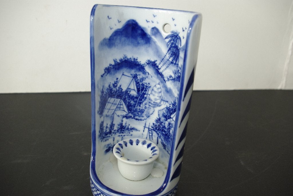 Antieke Chinese porseleinen wandkandelaar, blauw-wit decor, Blauw, Ophalen of Verzenden, Handgemaakt, Wanddecoratie