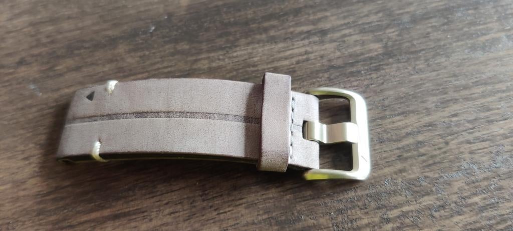 Garmin QuickFit Suede Horlogebandje - 20mm, GARMIN, Ophalen of Verzenden, Zo goed als nieuw, Grijs