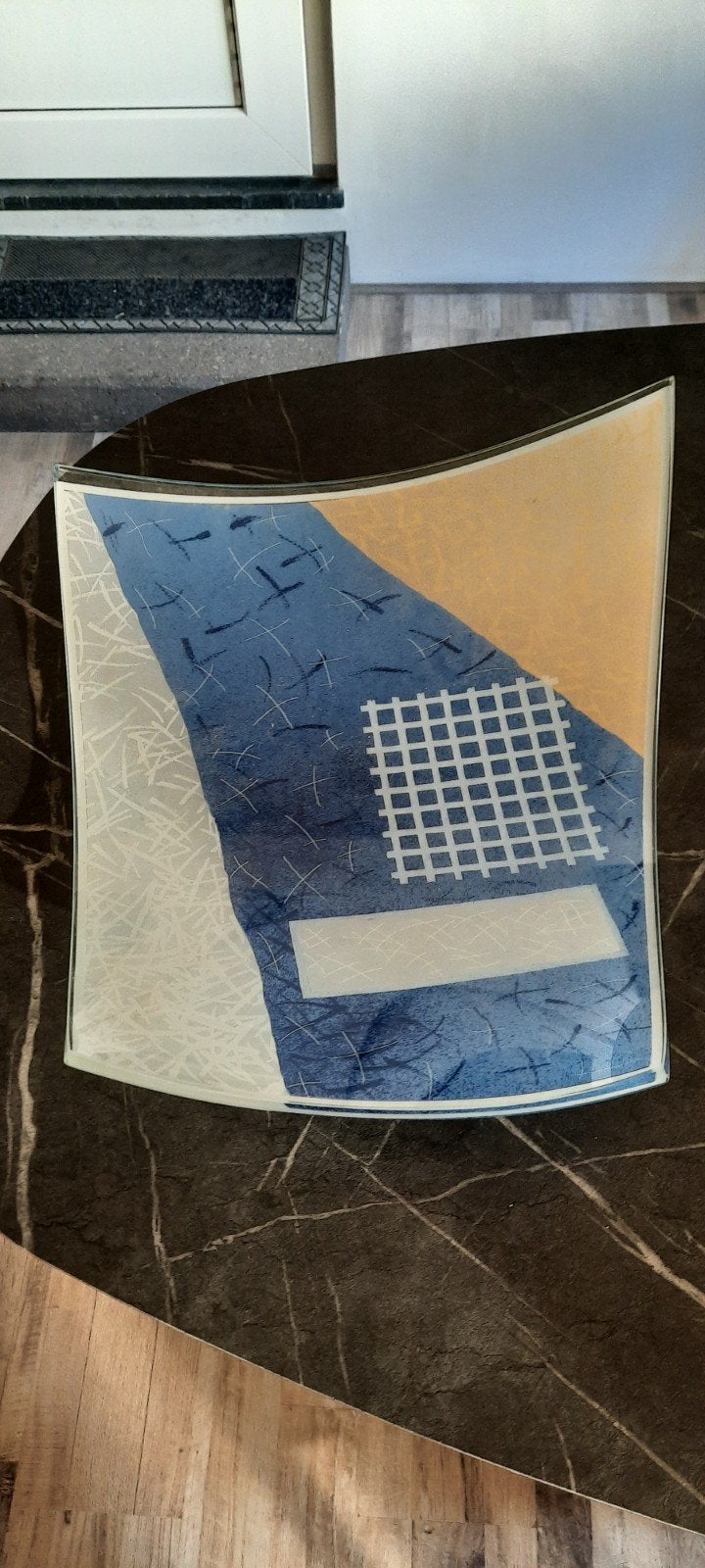 Decoratieve glazen schaal met abstract design, Ophalen, Schaal, Rechthoekig, Glas