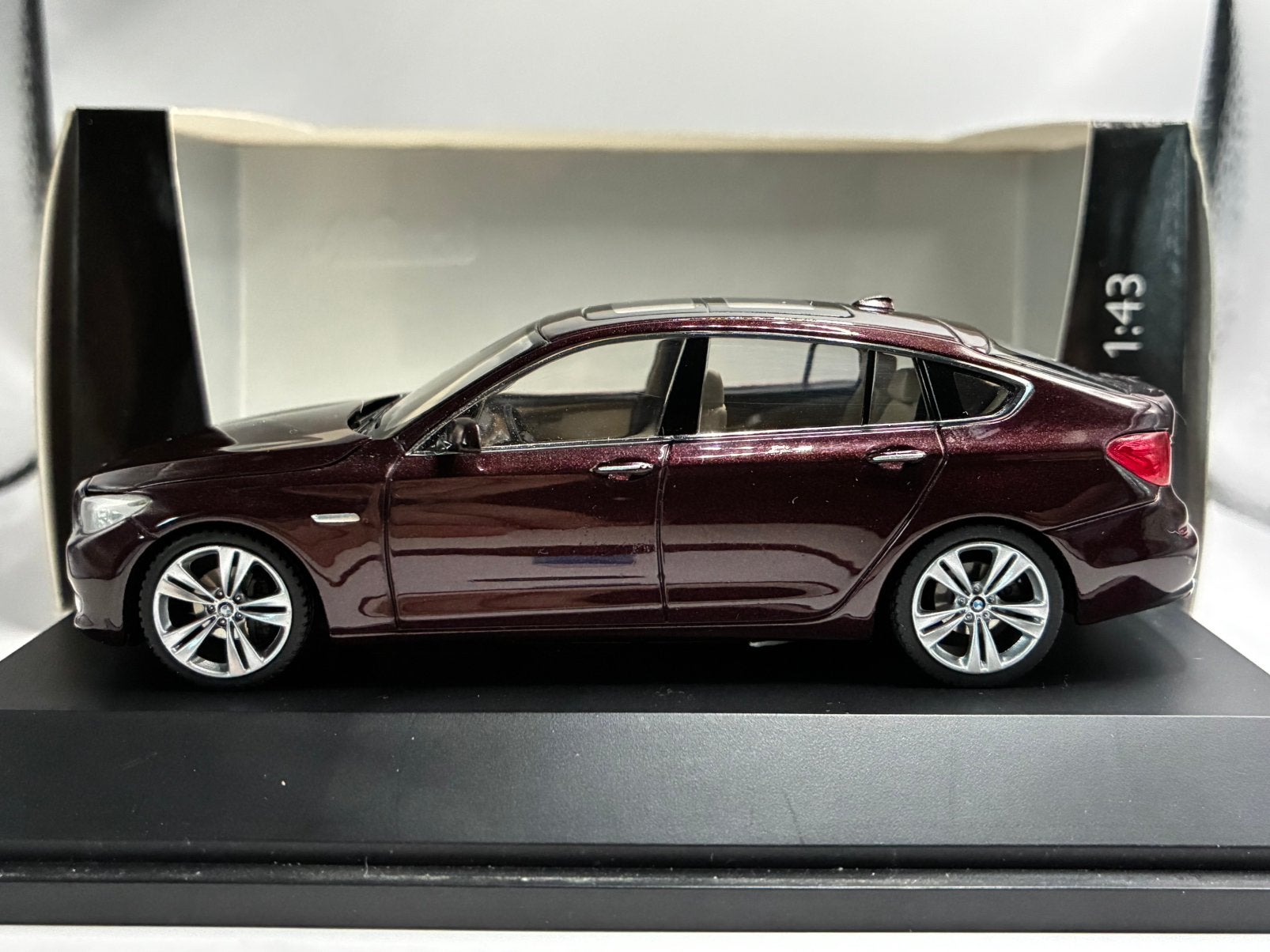 BMW 5-serie 5er GT Gran Turismo (Type F07) 2011 - Schuco, Ophalen of Verzenden, Nieuw, Auto, Schuco
