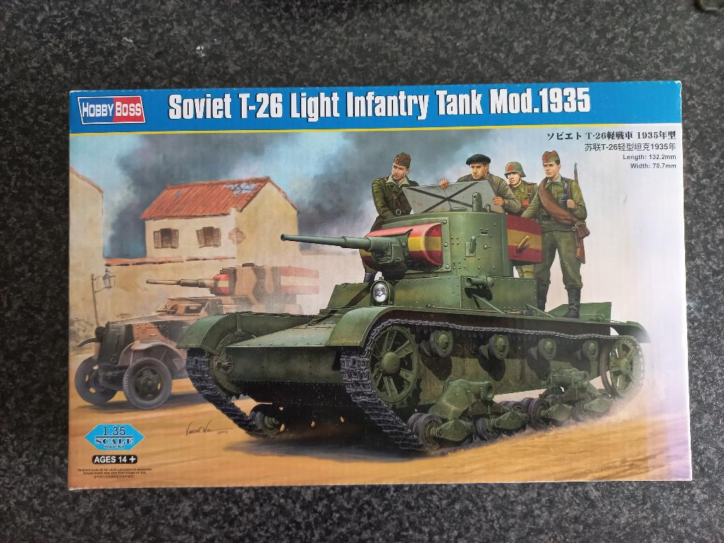 Soviet T-26 Mod. 1935 + extra's - 1/35 HobbyBoss, Ophalen of Verzenden, 1:32 tot 1:50, Tank, Overige merken