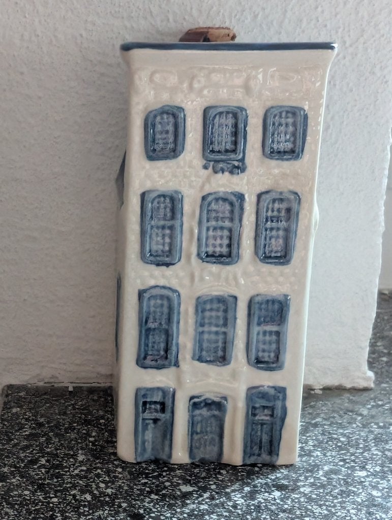 KLM Airlines Delft huis 27, Verzamelen, KLM Huisjes, Ophalen of Verzenden, Zo goed als nieuw, 1 t/m 20