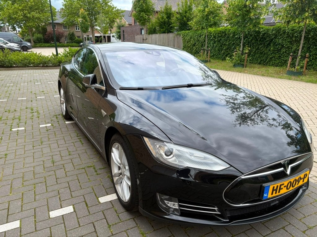 Tesla Model S 2015 Zwart, Auto's, Tesla, Zwart, 435 min, Elektrisch, Particulier