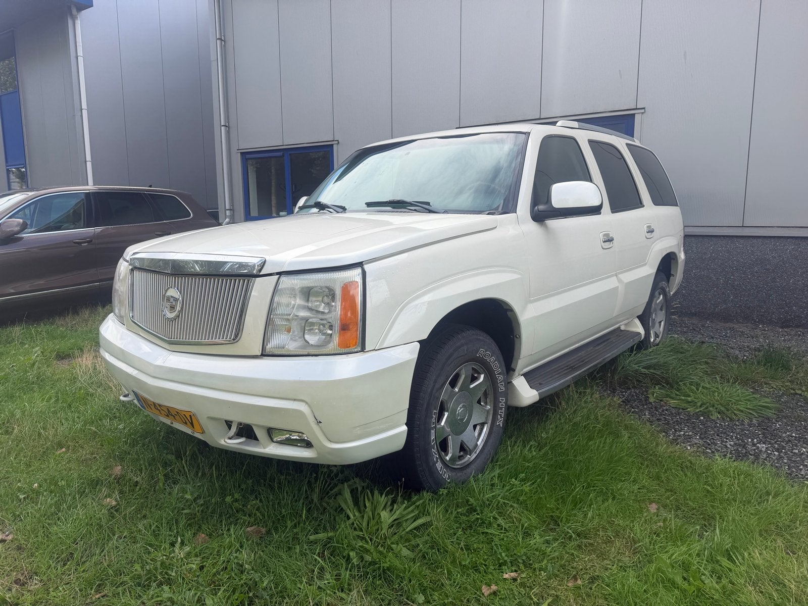 Cadillac escalade 2002 Wit, Auto's, Cadillac, Wit, Stationwagon, Particulier, 2609 kg