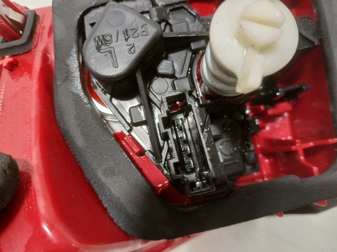 Achterlicht links buiten Volkswagen Jetta, Auto-onderdelen, Onderdelen@venauto.nl, Van der Ven Autorecycling B.V., Gebruikt, Ettenseweg 76, 4706 PB Roosendaal, The Netherlands