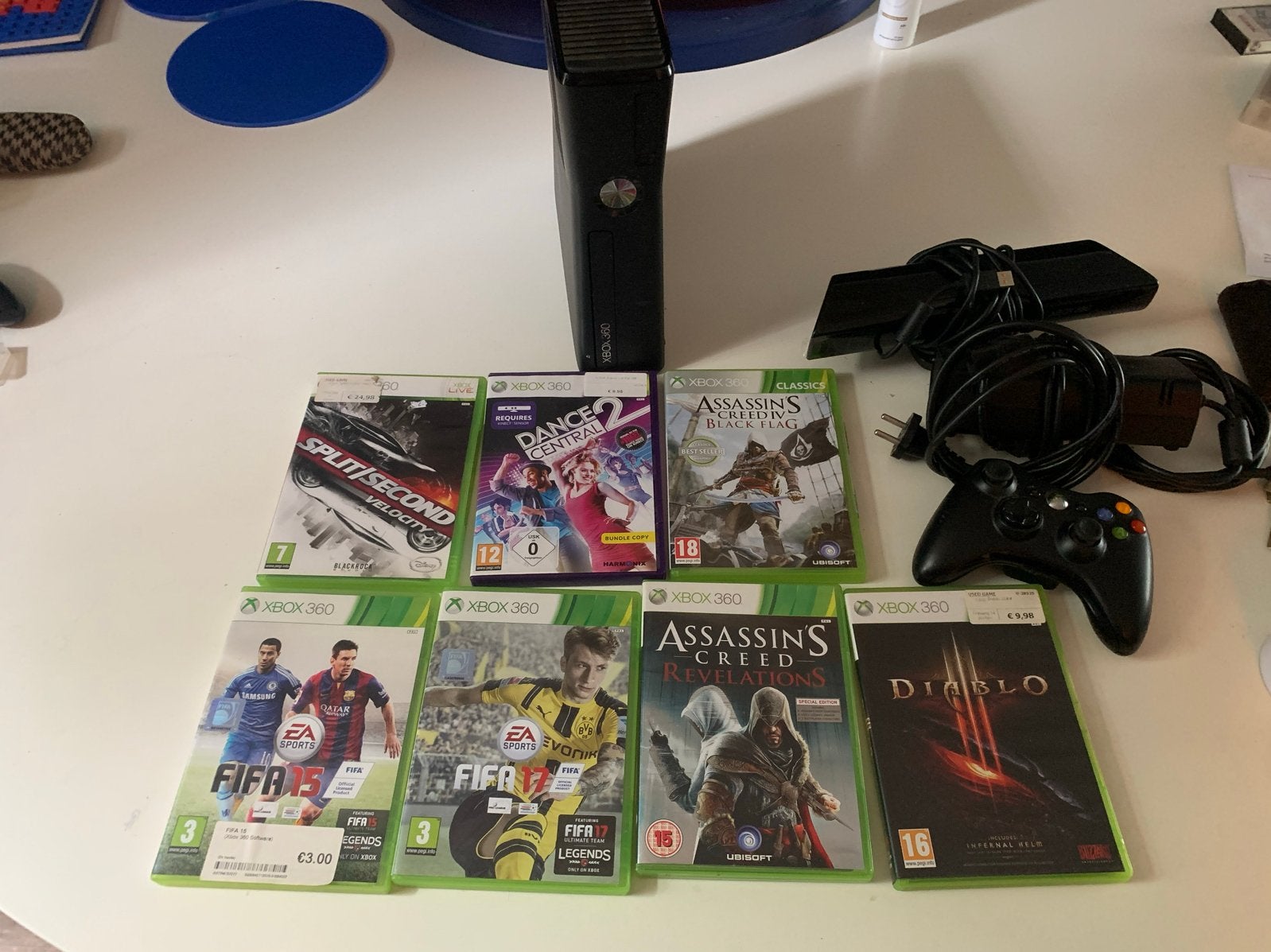 Xbox 360 console met 7 games, controller en Kinect 250, Gebruikt, Vanaf 18 jaar, Overige genres, Eén computer