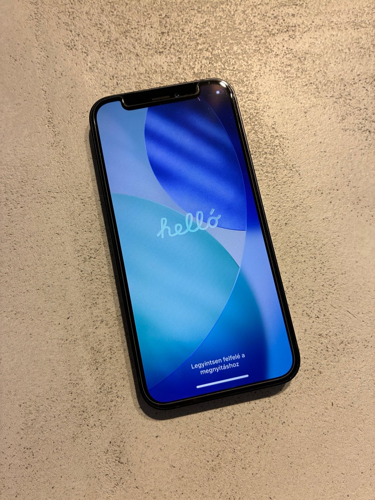 Apple iPhone 12 Mini 128GB Zwart - Met twee mooie hoesjes