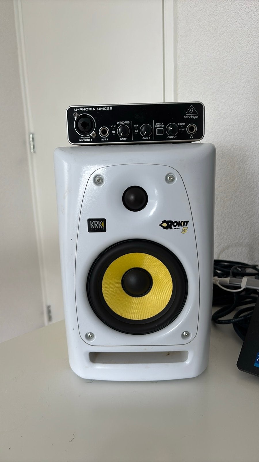 KRK RP5 G3 studio monitor met Behringer UMC22 soundkaart, Ophalen of Verzenden, Zo goed als nieuw, Overige typen