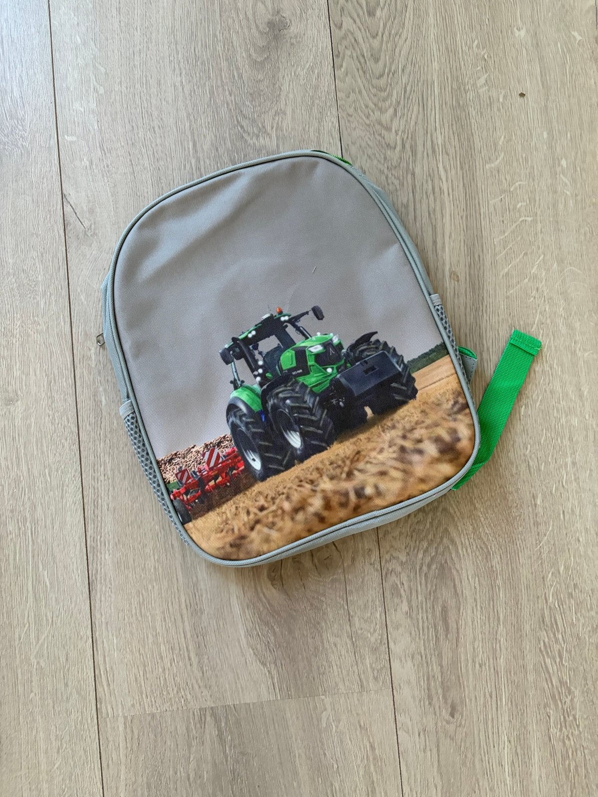 Nieuwe rugtas met trekker print, Overige merken, 25 tot 40 cm, Nieuw, Ophalen of Verzenden