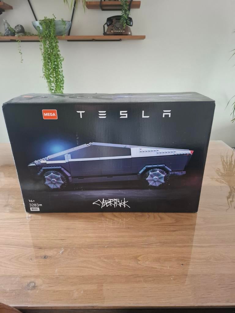 Mega Tesla Cybertruck - Nieuw in doos (3283 stukjes), Ophalen of Verzenden, Nieuw, Megabloks