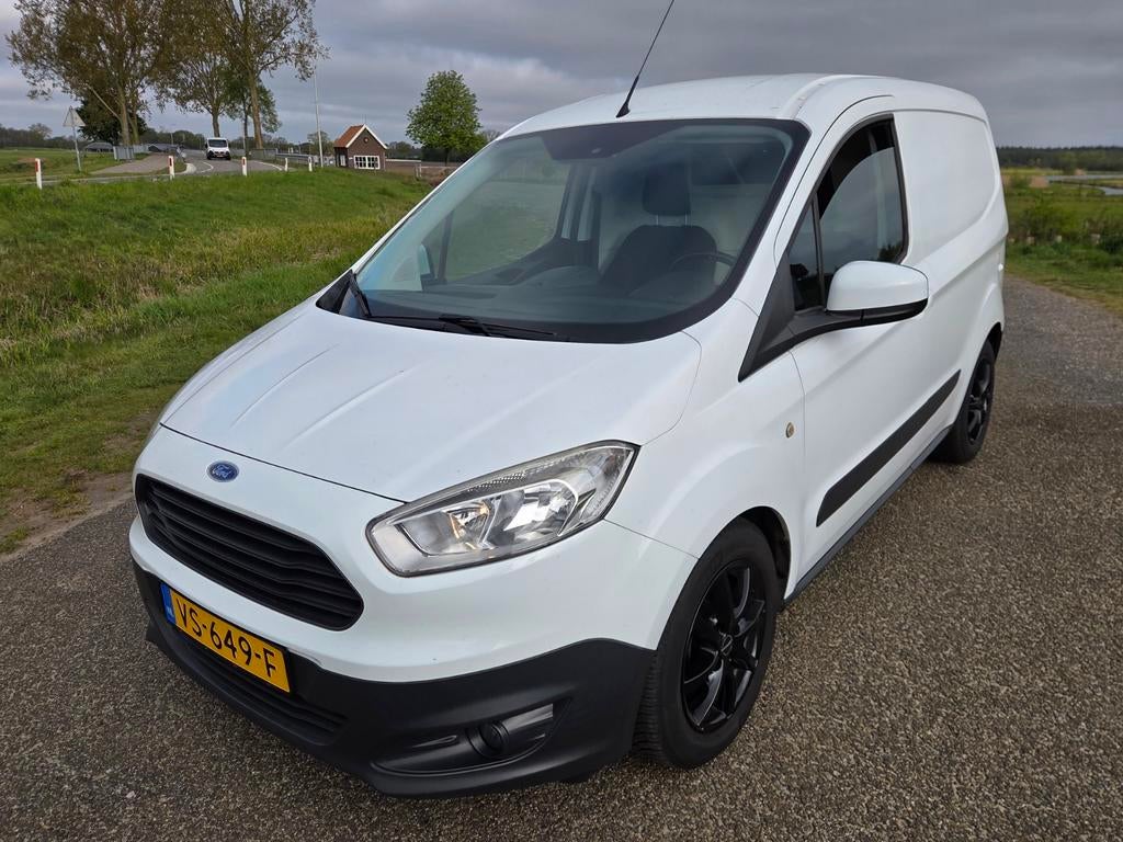 Ford Transit Courier 1.5 Tdci 55KW 2015, Auto's, Parkeersensor, Stof, 74 pk, Zwart