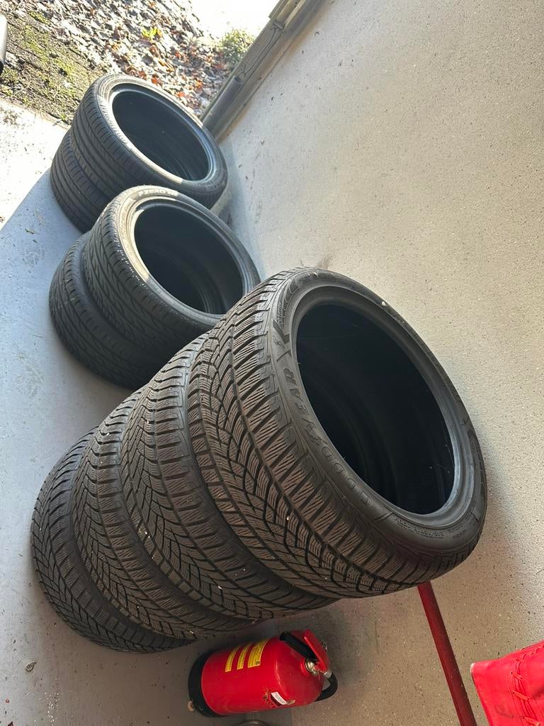 Partij banden en velgen alles 250€, Auto-onderdelen, Banden en Velgen, Band(en), Winterbanden, 17 inch, 215 mm, Ophalen of Verzenden