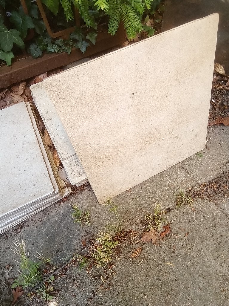 Partijtje grote beige tegels GRATIS, Ophalen, 30 cm of meer, Steen of Klei, 50 tot 150 cm
