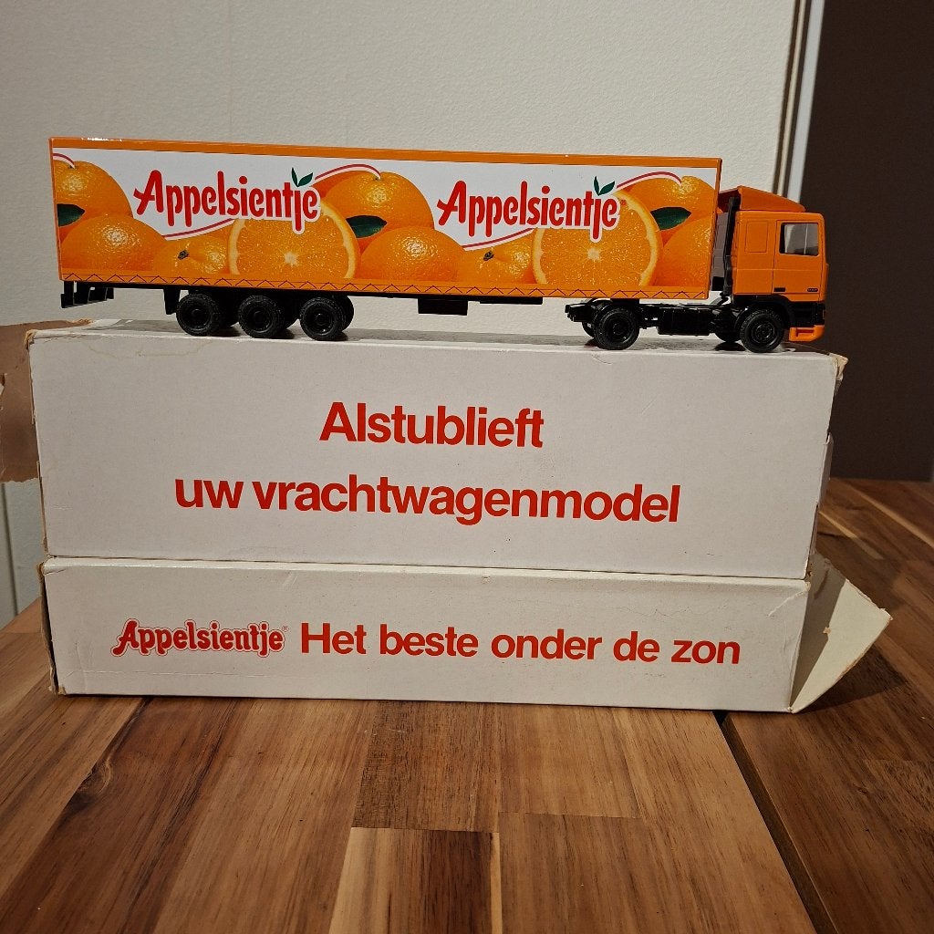 DAF,S DIV FRIS DRANK  SISI ,COLA & CHOCOMEL CBNATIES NST., Verzenden, Zo goed als nieuw, Bus of Vrachtwagen, Lion Toys