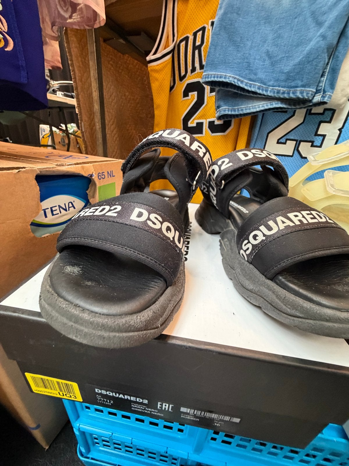 Dsquared2 sandalen - Maat 36 - Zwart, Ophalen of Verzenden, Gedragen, Zwart, Sandalen of Muiltjes