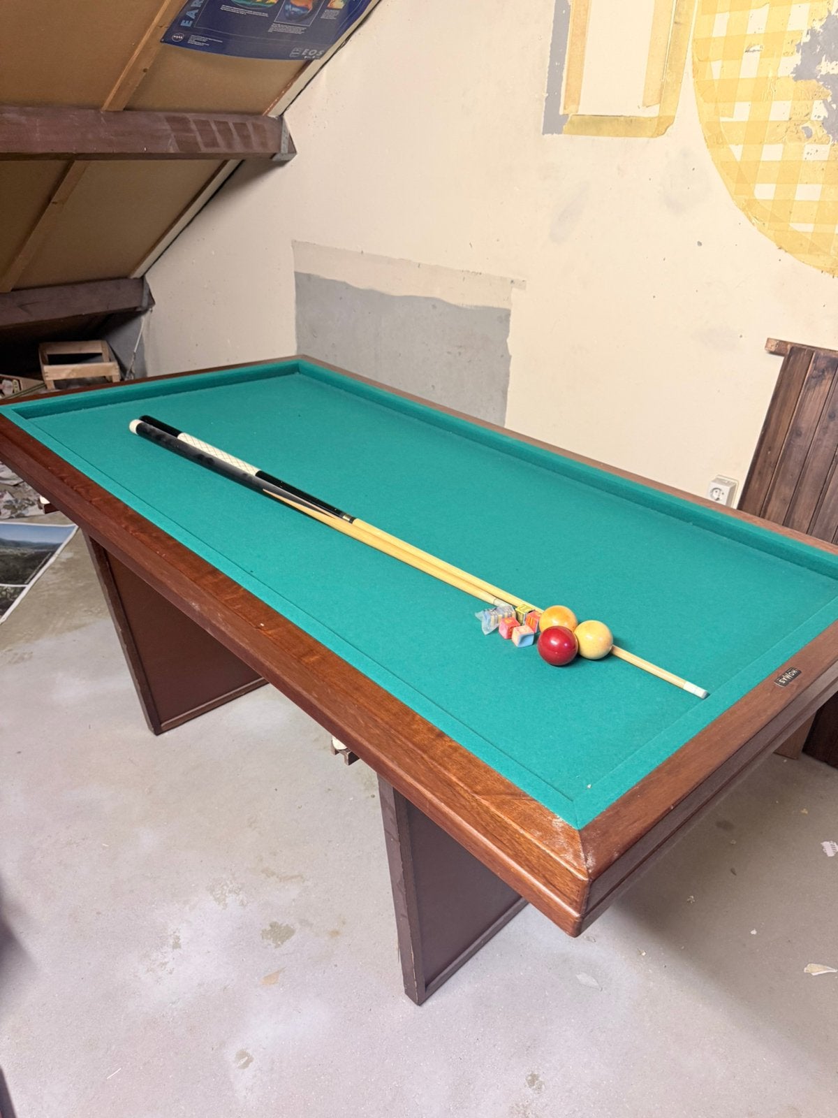 Oudere hoMas Assen biljarttafel te koop, Ophalen, Zo goed als nieuw, Biljarttafel