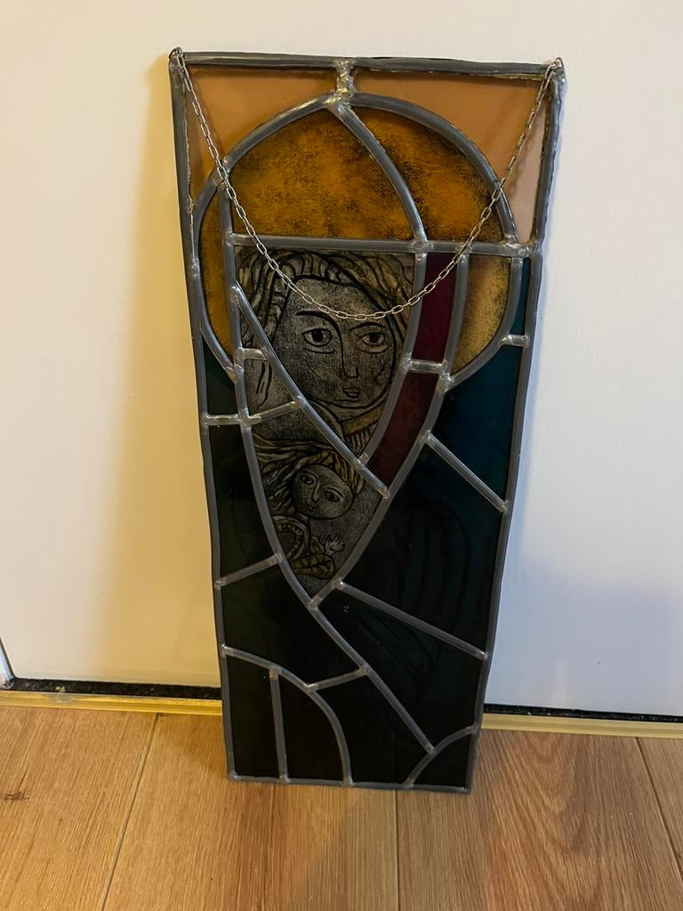 Glas in lood hanger, Ophalen