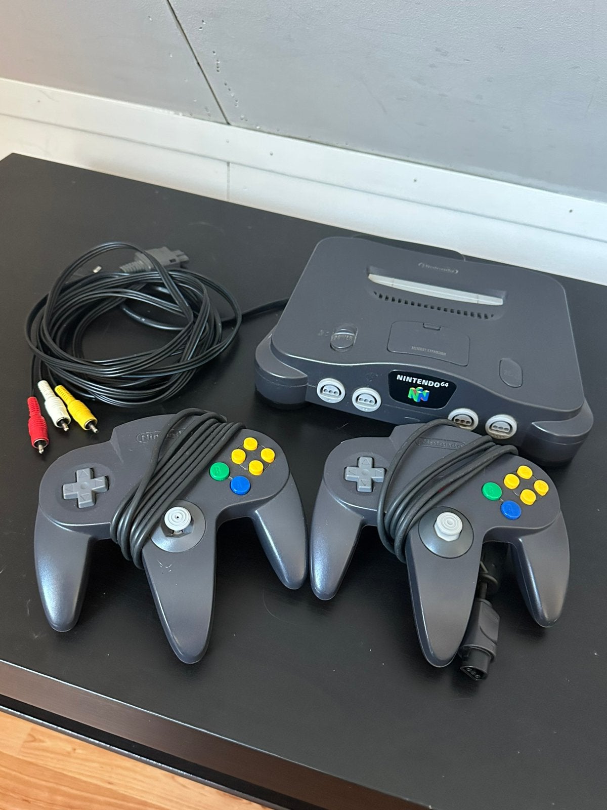 Nintendo 64 N64 + 2 Originele Controllers – Zeer Nette Set, Spelcomputers en Games, Ophalen of Verzenden, Zo goed als nieuw, Met 2 controllers