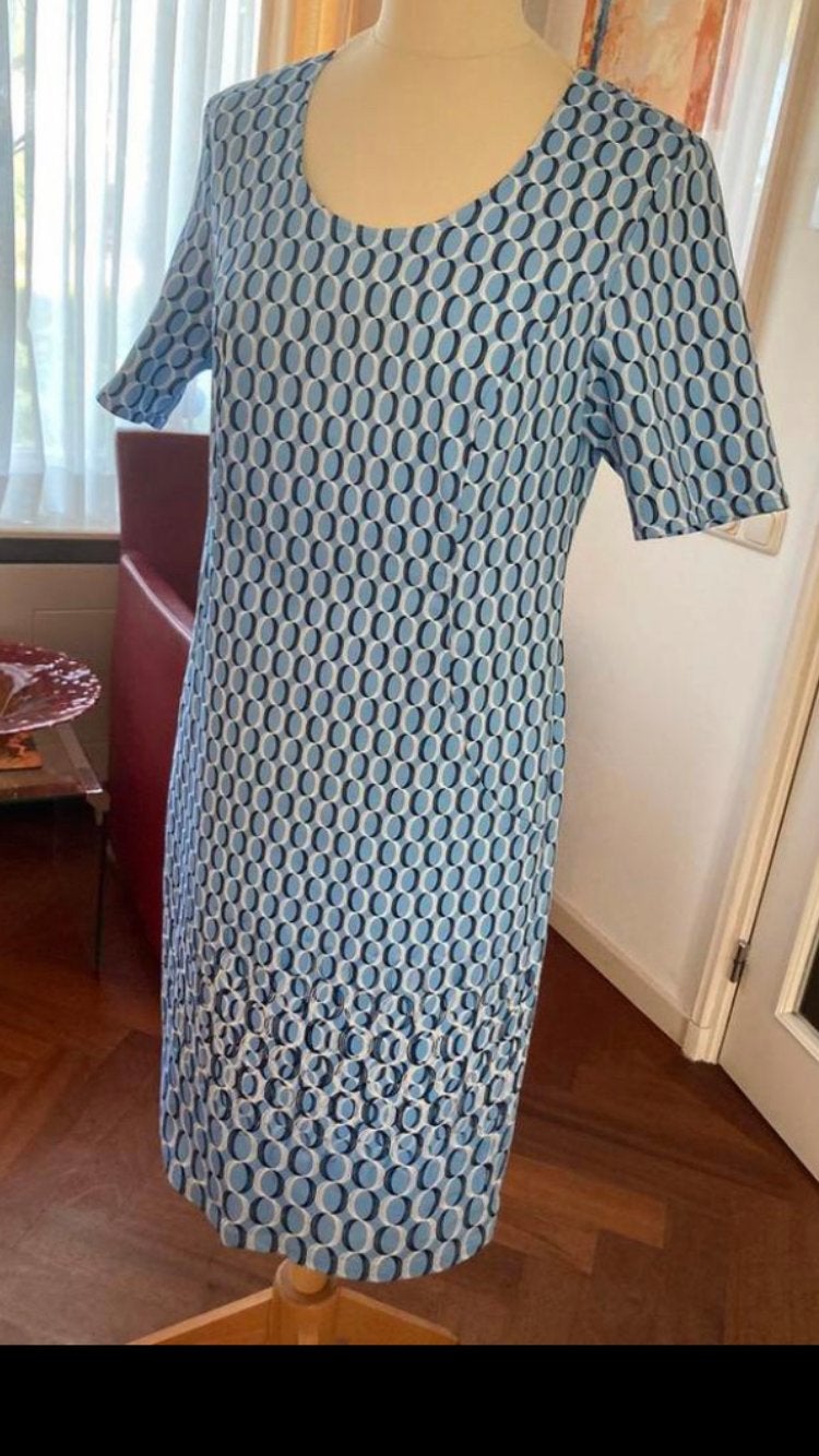 Nieuwe Blauwe jurk  chique print kreukvrij, Kleding | Dames, Maat 38/40 (M), Blauw, Nieuw, Ophalen of Verzenden