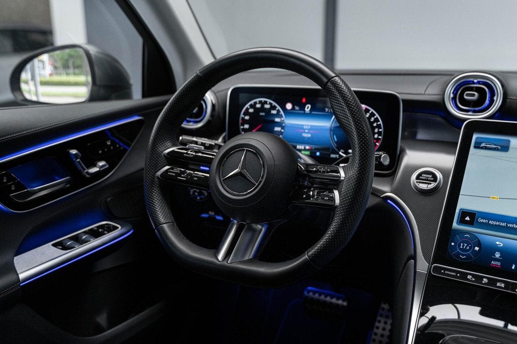 Mercedes GLC-klasse 400e 4MATIC AMG Line 360 Lane ACC, Auto's, Mercedes-Benz, Automaat, Gebruikt, Zwart, Alcantara