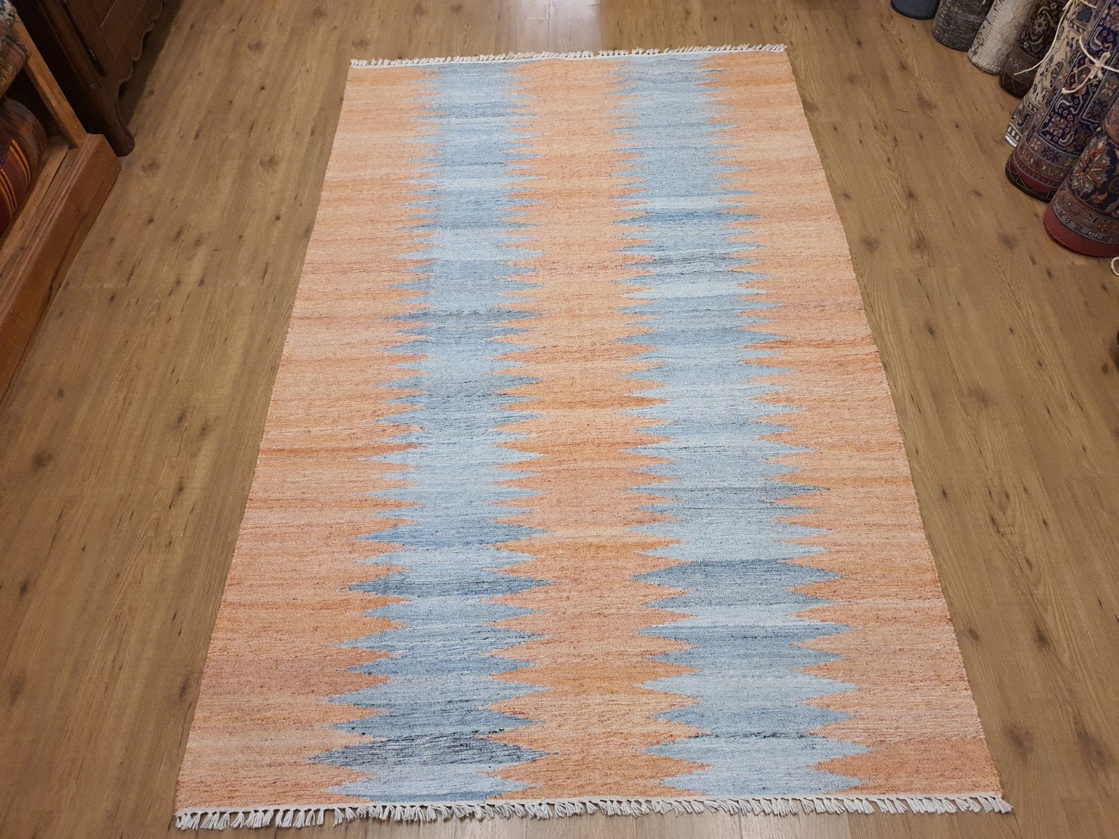 Prachtige handgeweven oosterse wollen kelim 252x150, Info@SlatsAntiek.nl, 150 tot 200 cm, Vof Slats Antiek, Ophalen of Verzenden