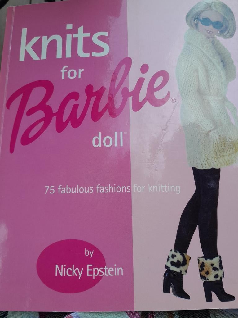 Barbie breiboek Engels Knits for Barbie doll by Nicky Epstei, Ophalen of Verzenden, Breien, Patroon of Boek
