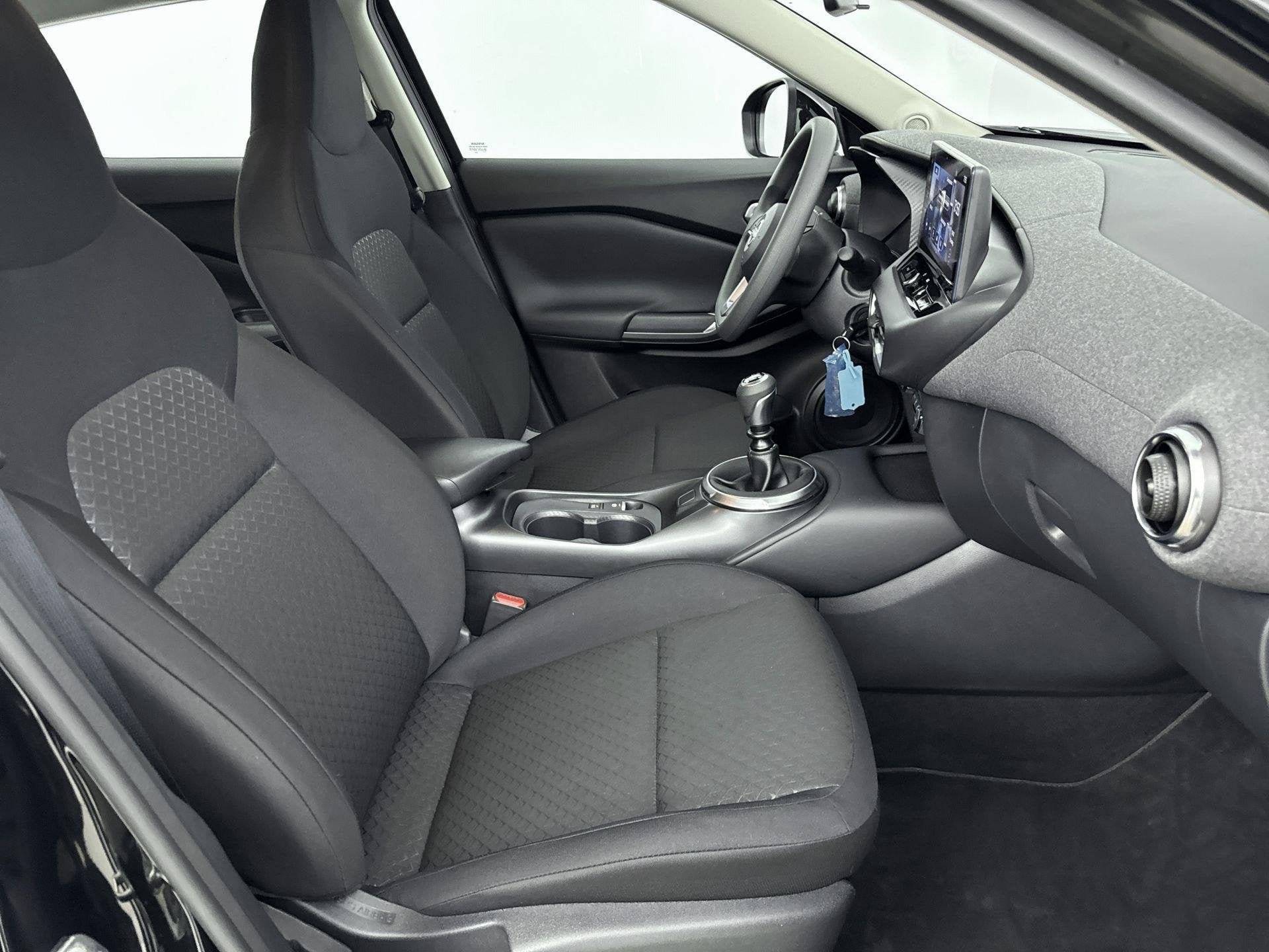Foto 27 van Nissan Juke 1.0 DIG-T Acenta 114PK | Achteruitrijcamera | Ap