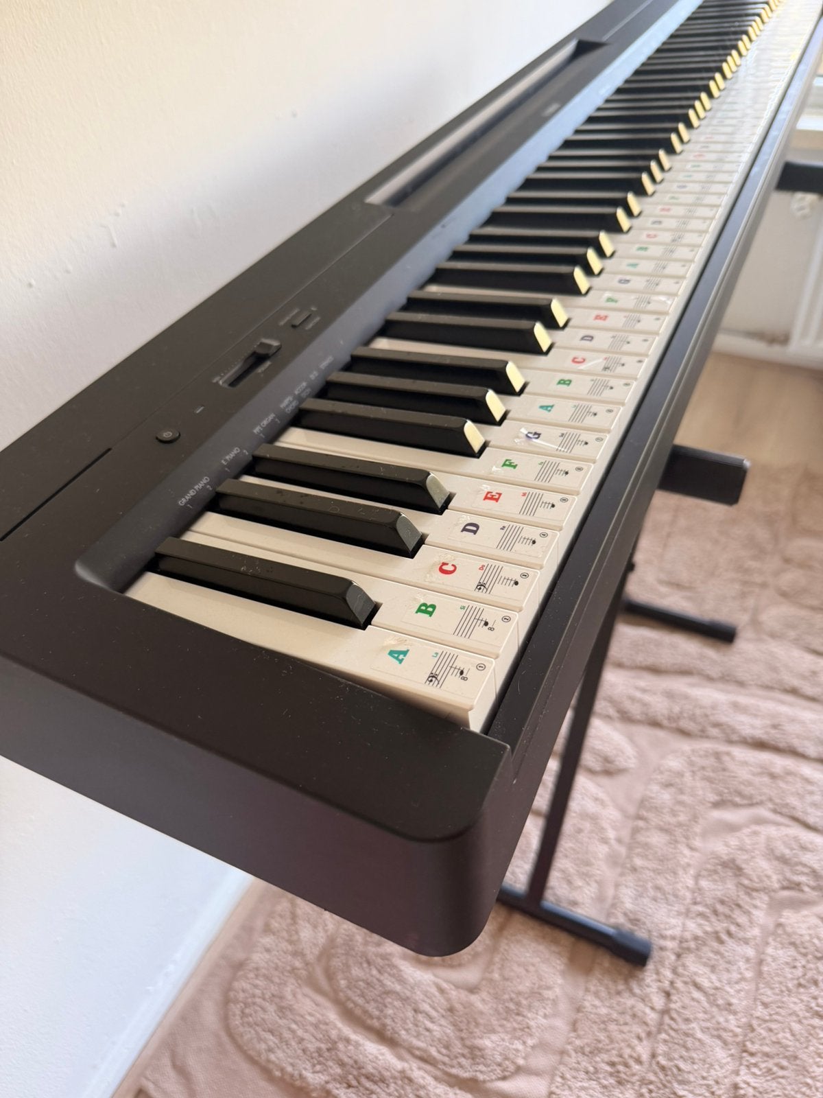 Yamaha digitale piano  P-145BT, Ophalen, Zo goed als nieuw, Zwart