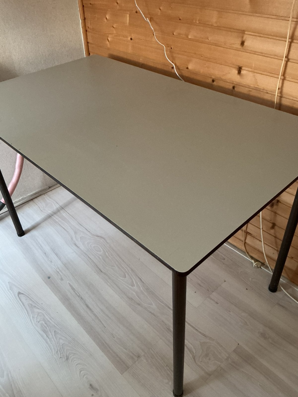 Kantoor,bureautafel, Ophalen, Zo goed als nieuw