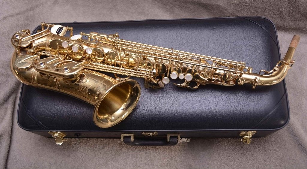 Yanagisawa A-991 - professioneel alt saxofoon, Muziek en Instrumenten, Ophalen of Verzenden, Zo goed als nieuw, Alt, Met koffer