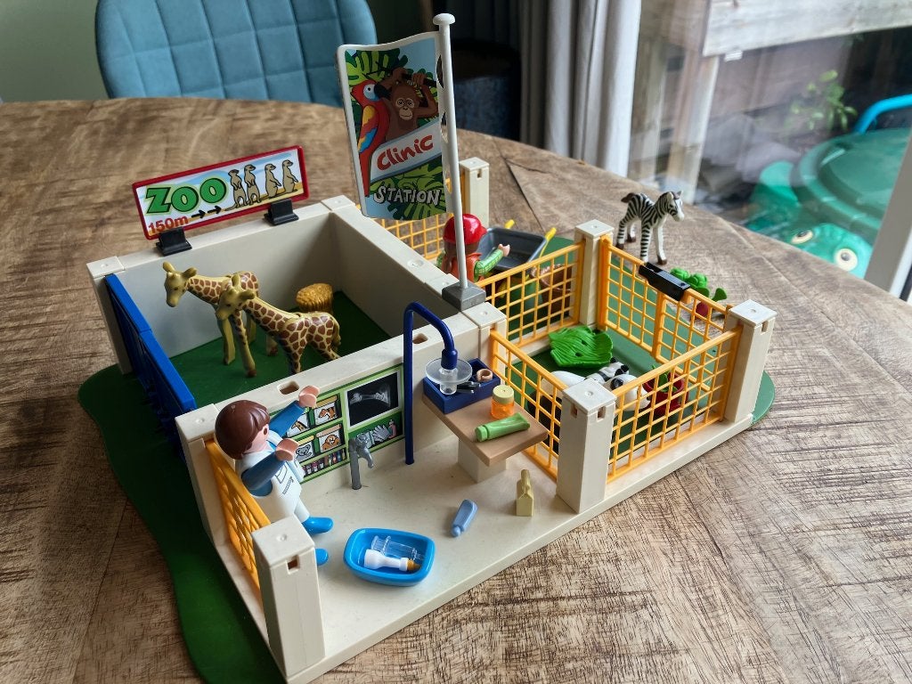 Playmobil Superset Verzorgingstation - 4009, Ophalen of Verzenden, Gebruikt, Complete set
