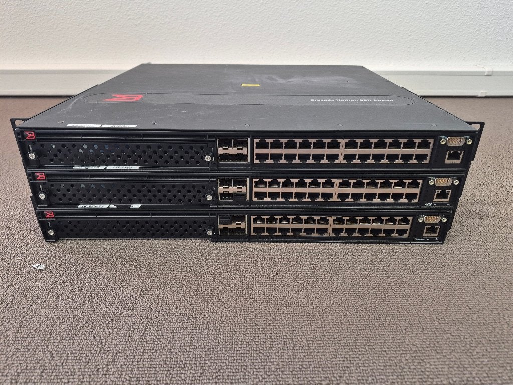 Brocade NetIron CER 2024C (3x), Ophalen, Gebruikt