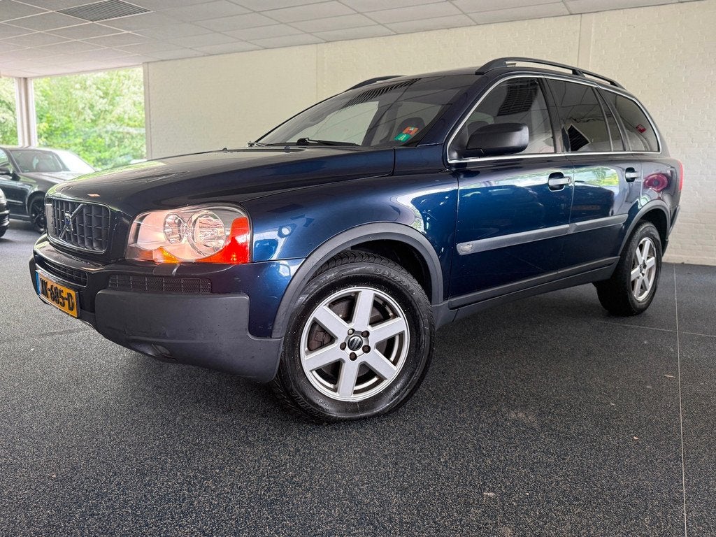 Volvo XC90 2.5 T | 7 Persoons | Carplay | Leder | Trekhaak |, Gebruikt, Blauw, 7 stoelen, 2521 cc