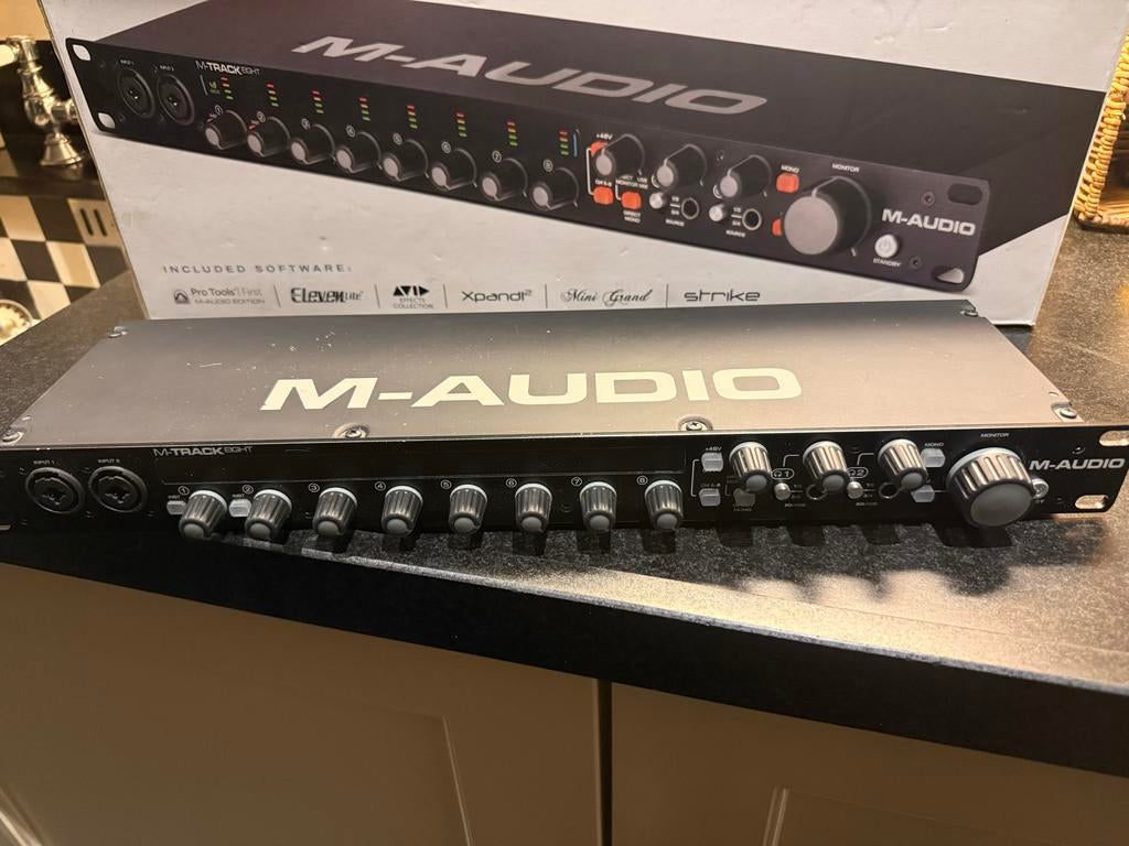 M-Audio M-Track Eight USB Interface, Ophalen of Verzenden, Zo goed als nieuw