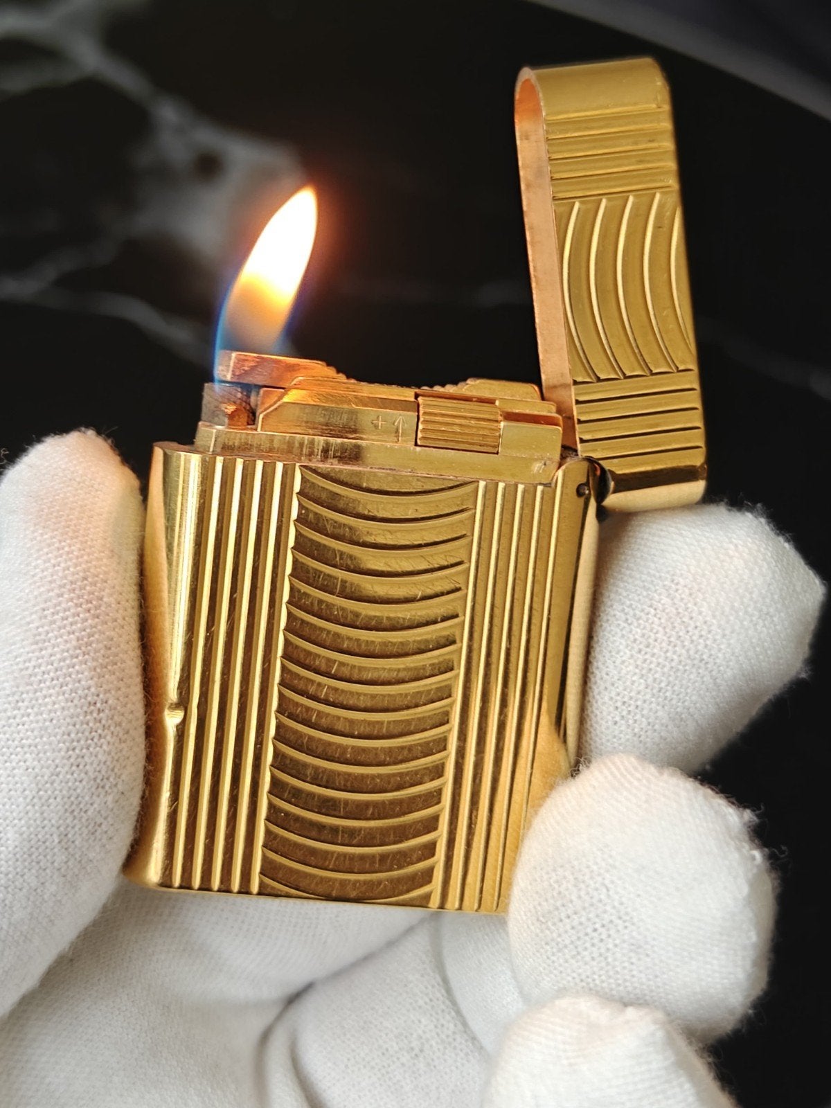 S.T. Dupont Soubreny - Gold Plated - Wavy Pattern - Working, Verzenden, Gebruikt, Aansteker