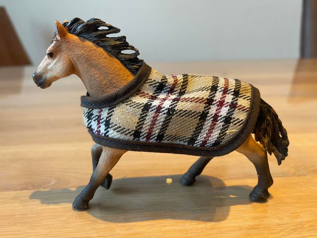 Schleich paardje met dekje, Ophalen of Verzenden, Zo goed als nieuw, Paard, Beeldje of Figuurtje