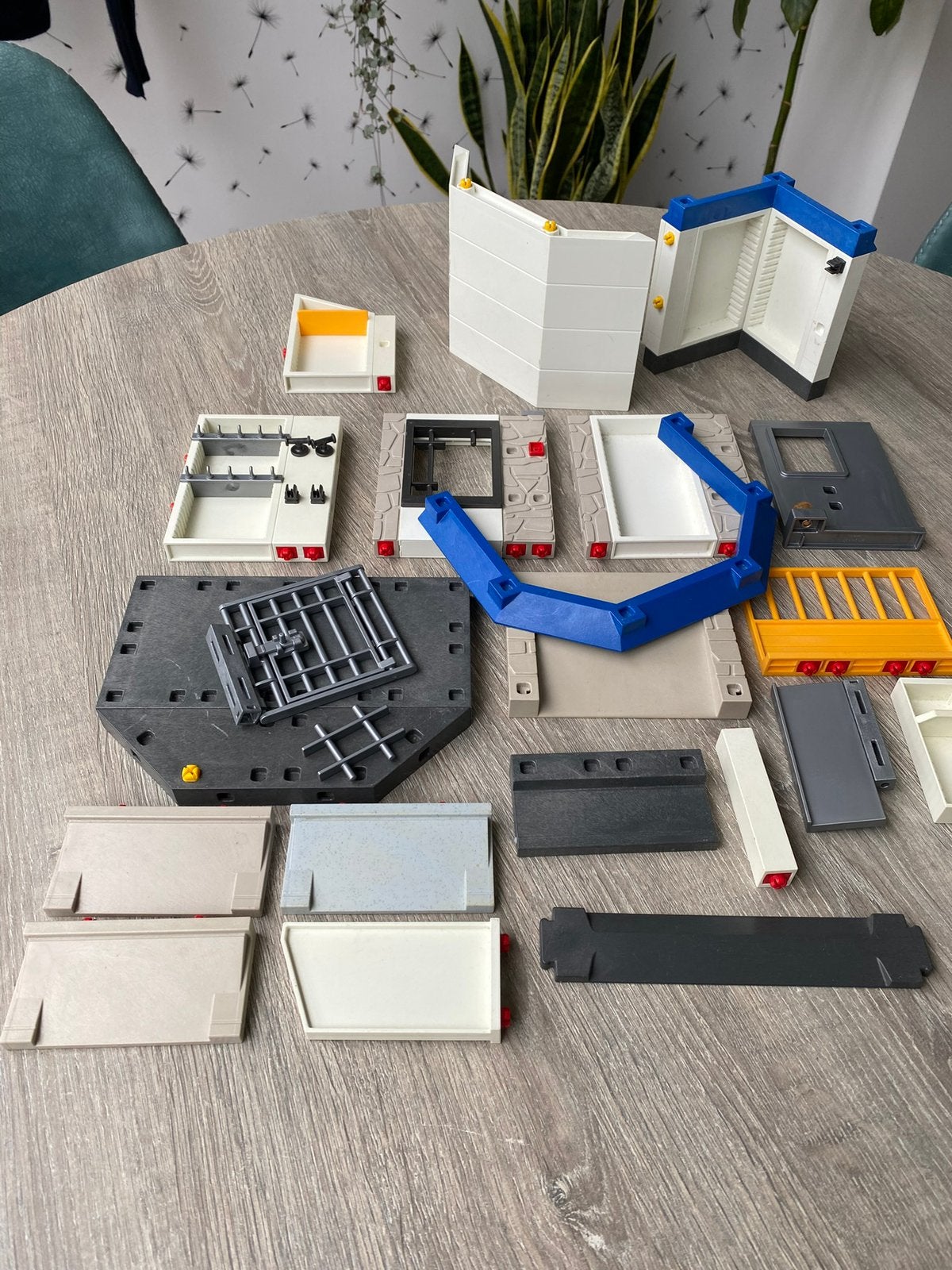 Losse onderdelen politiebureau., Kinderen en Baby's, Speelgoed | Playmobil, Gebruikt, Gebouw, Losse onderdelen, Ophalen of Verzenden