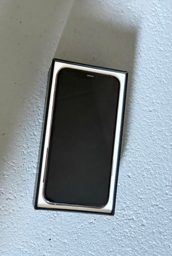 iPhone 11 Pro - Roze, Telecommunicatie, Mobiele telefoons | Apple iPhone, Ophalen of Verzenden, Zo goed als nieuw, Zonder abonnement
